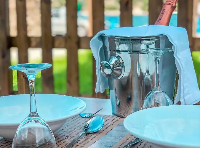 Maison d'hôtes Mistral Boutique Katomerion